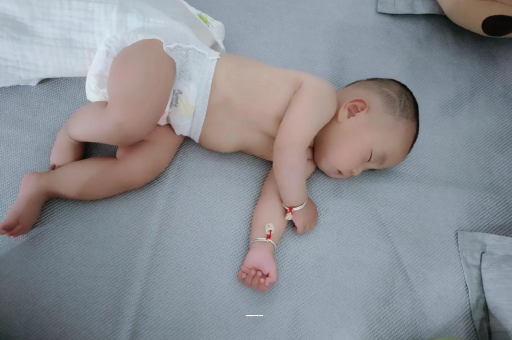 衡水孕妇肚子一跳一跳